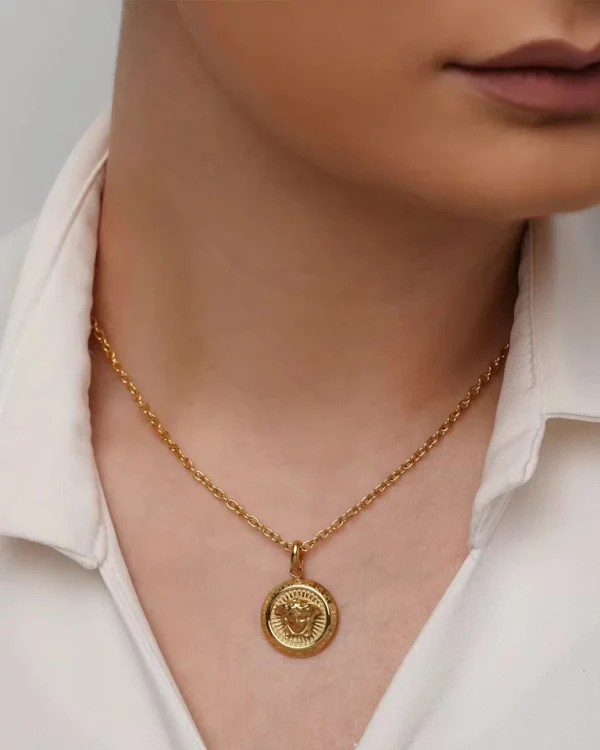 گردنبند ورساچه