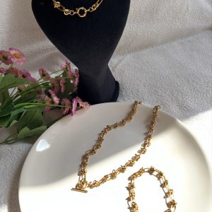 گردنبند طرح طلا گره ای